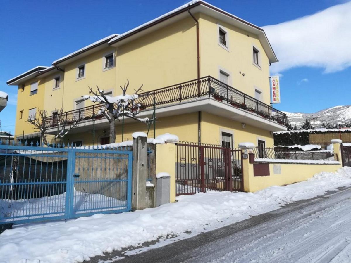 Complesso Turistico Aurora - Appartamenti Poggio Picenze Exteriör bild