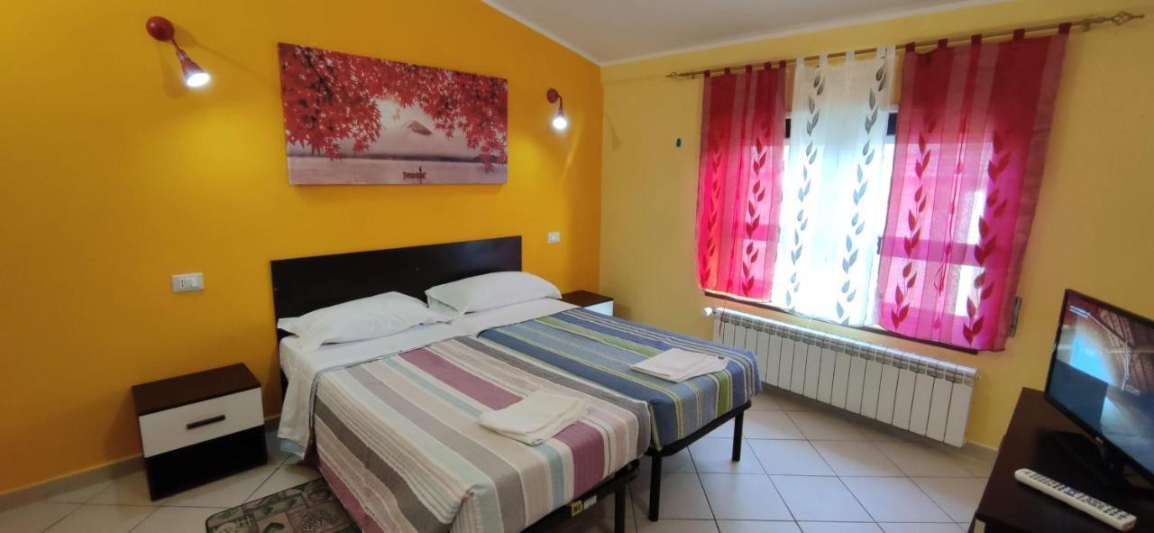 Complesso Turistico Aurora - Appartamenti Poggio Picenze Exteriör bild